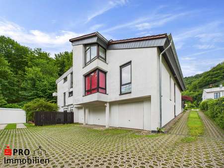 Seitenansicht Seitenansicht - Maisonette-Wohnung in 66133 Saarbrücken mit 150m² kaufen