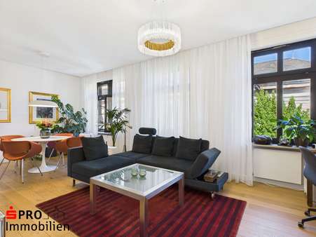 Wohnzimmer - Mehrfamilienhaus in 66111 Saarbrücken mit 288m² kaufen