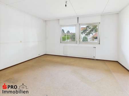 Schlafzimmer - Einfamilienhaus in 66271 Kleinblittersdorf mit 104m² kaufen
