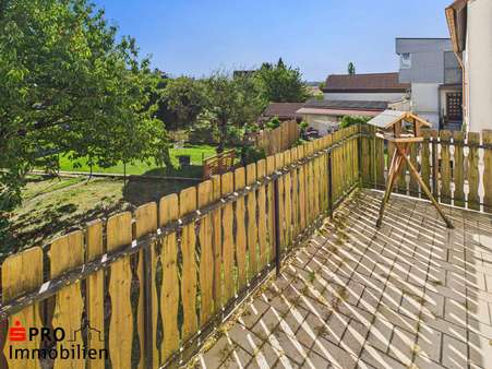 Balkon Balkon - Doppelhaushälfte in 66131 Saarbrücken mit 152m² kaufen