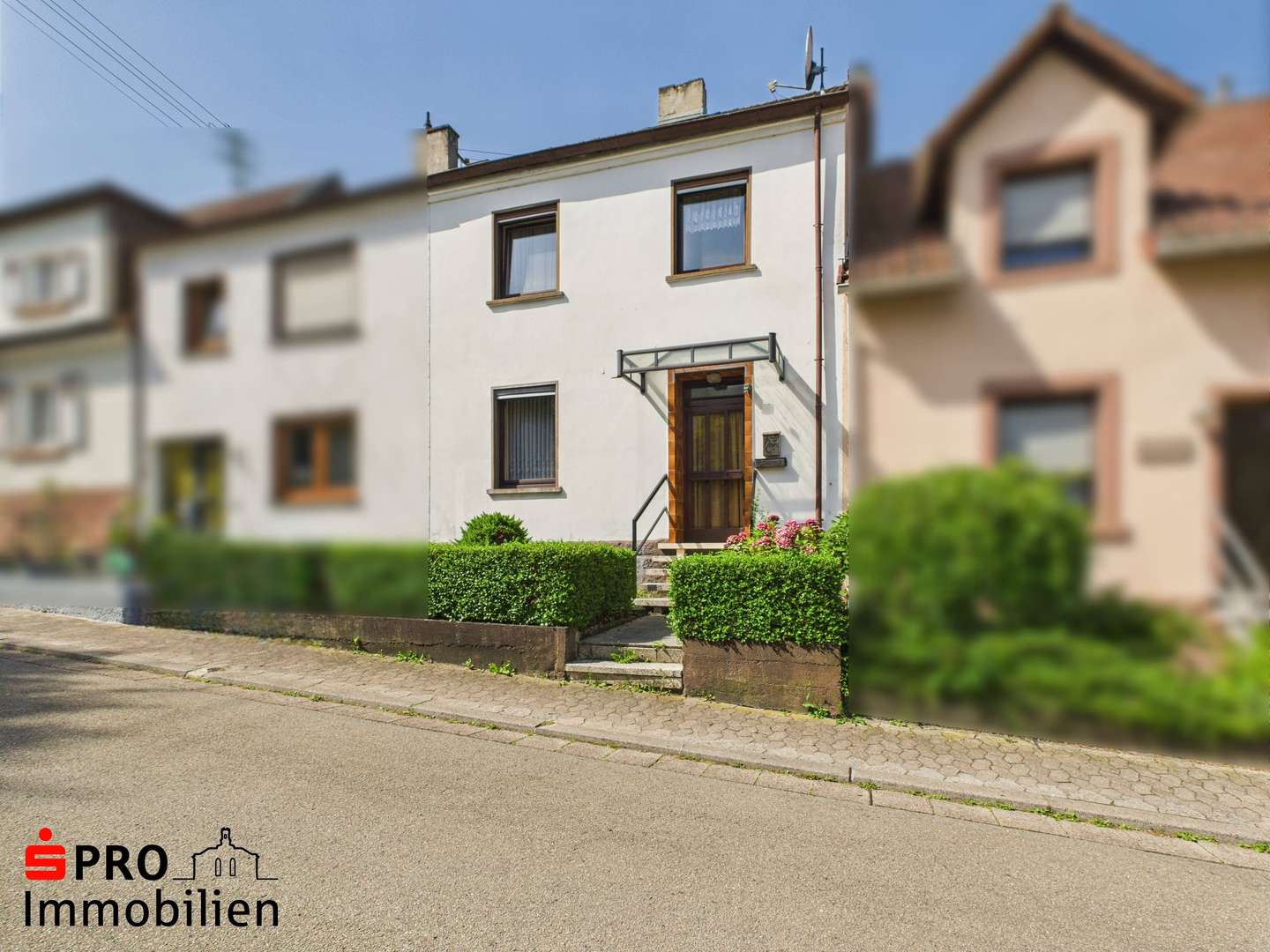 Außenansicht Außenansicht - Reihenmittelhaus in 66271 Kleinblittersdorf mit 100m² kaufen