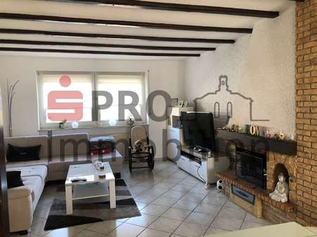 Wohnzimmer Wohnzimmer - Erdgeschosswohnung in 66271 Kleinblittersdorf mit 100m² kaufen