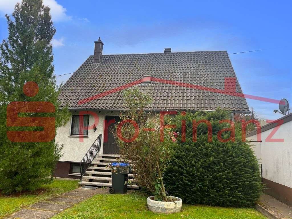 Frontansicht - Einfamilienhaus in 66127 Saarbrücken mit 113m² kaufen