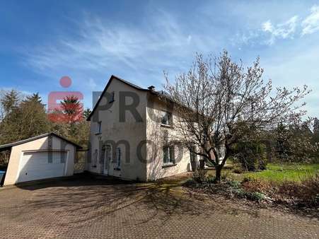 Titelbild - Einfamilienhaus in 66333 Völklingen mit 285m² kaufen