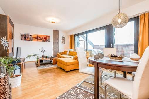 Wohn-Essbereich - Dachgeschosswohnung in 66640 Namborn mit 82m² kaufen