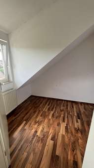 Büro Büro - Dachgeschosswohnung in 66646 Marpingen mit 60m² kaufen