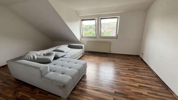 Wohnzimmer Wohnzimmer - Dachgeschosswohnung in 66646 Marpingen mit 60m² kaufen