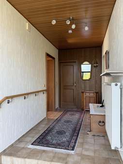 Eingangsbereich Eingangsbereich - Bungalow in 66640 Namborn mit 100m² kaufen