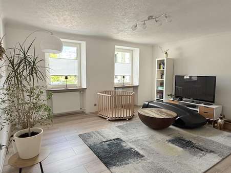 Wohnzimmer Wohnzimmer - Zweifamilienhaus in 66640 Namborn mit 200m² kaufen