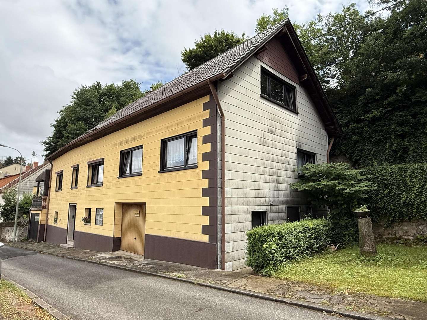 Hausansicht - Einfamilienhaus in 66606 St. Wendel mit 221m² kaufen