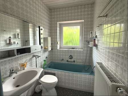 Wannenbad Wohnung 2 Wannenbad Wohnung 2 - Reihenendhaus in 66606 St. Wendel mit 160m² kaufen