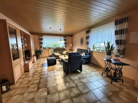 Wohnbereich - Einfamilienhaus in 66620 Nonnweiler mit 186m² kaufen