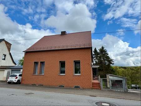 Front Front - Einfamilienhaus in 66540 Neunkirchen mit 125m² kaufen