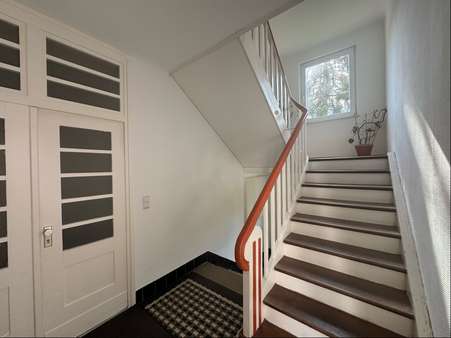 Treppenhaus - Mehrfamilienhaus in 66564 Ottweiler mit 167m² als Kapitalanlage kaufen