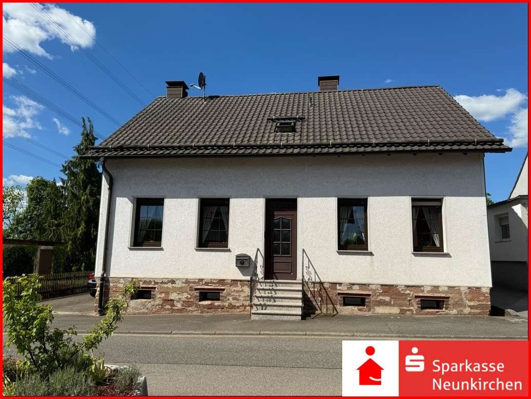 Front - Einfamilienhaus in 66424 Homburg mit 120m² kaufen