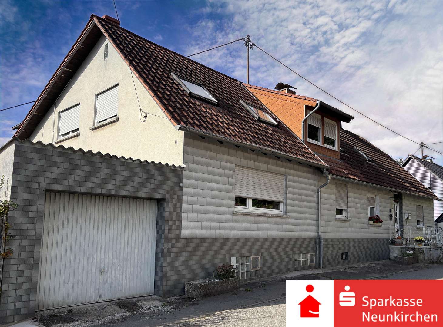 Front Front - Zweifamilienhaus in 66540 Neunkirchen mit 240m² kaufen