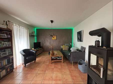 Wohnzimmer - Einfamilienhaus in 66578 Schiffweiler mit 124m² kaufen