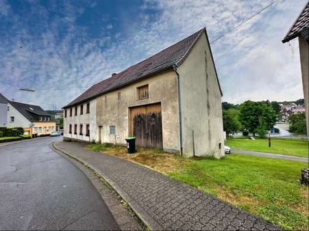 Straßenansicht Straßenansicht - Grundstück in 66557 Illingen mit 1581m² kaufen