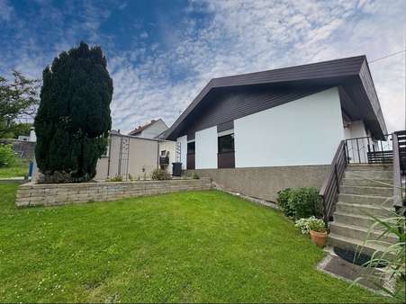 Rückseite Rückseite - Bungalow in 66589 Merchweiler mit 211m² kaufen