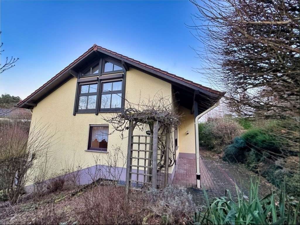Seitenansicht Seitenansicht - Einfamilienhaus in 66564 Ottweiler mit 180m² kaufen