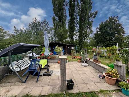 Terrasse und Garten Terrasse und Garten - Doppelhaushälfte in 66538 Neunkirchen mit 107m² kaufen