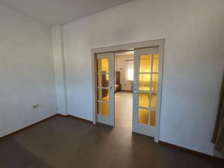 Schiebetür Wohnzimmer - Einfamilienhaus in 66538 Neunkirchen mit 140m² kaufen