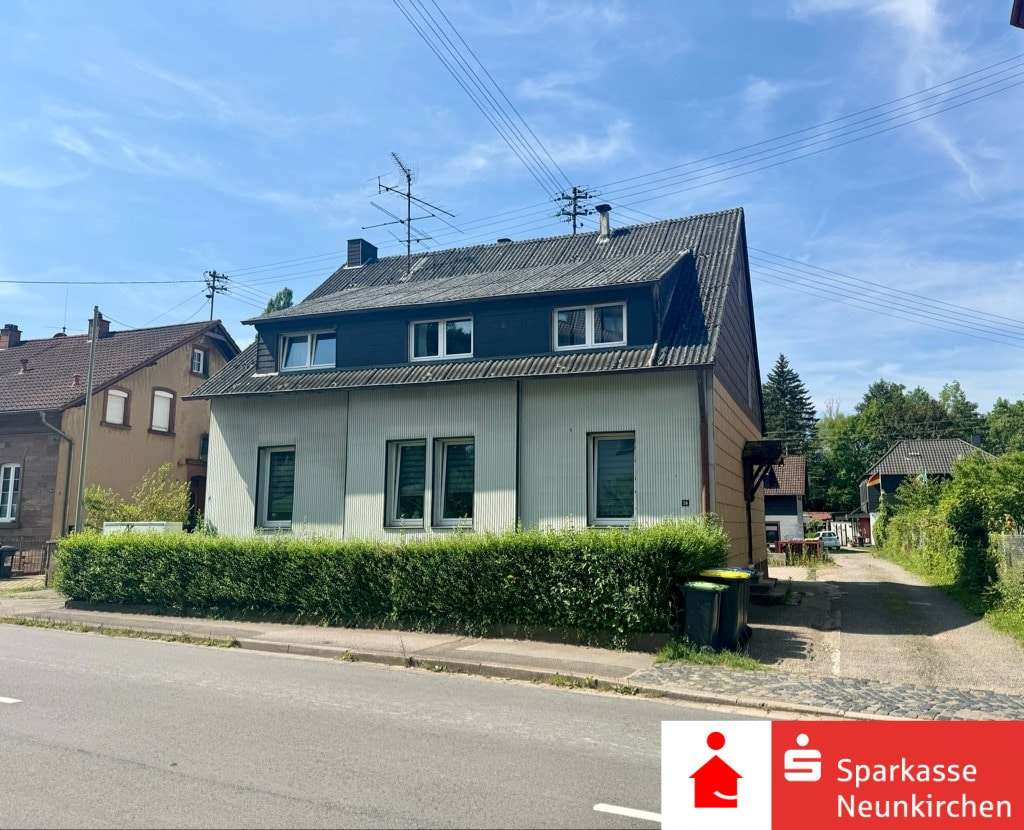 Front Front - Zweifamilienhaus in 66564 Ottweiler mit 190m² kaufen