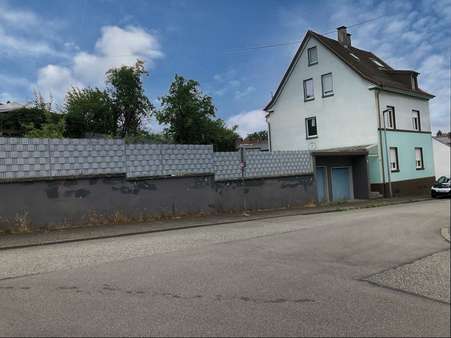 Straßenansicht - Mehrfamilienhaus in 66538 Neunkirchen mit 205m² kaufen