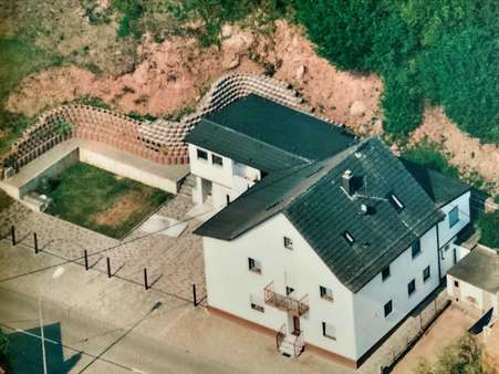 Luftaufnahme - Zweifamilienhaus in 66482 Zweibrücken, Oberauerbach mit 176m² kaufen
