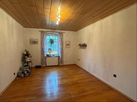 Wohnzimmer - Einfamilienhaus in 66564 Ottweiler mit 110m² kaufen