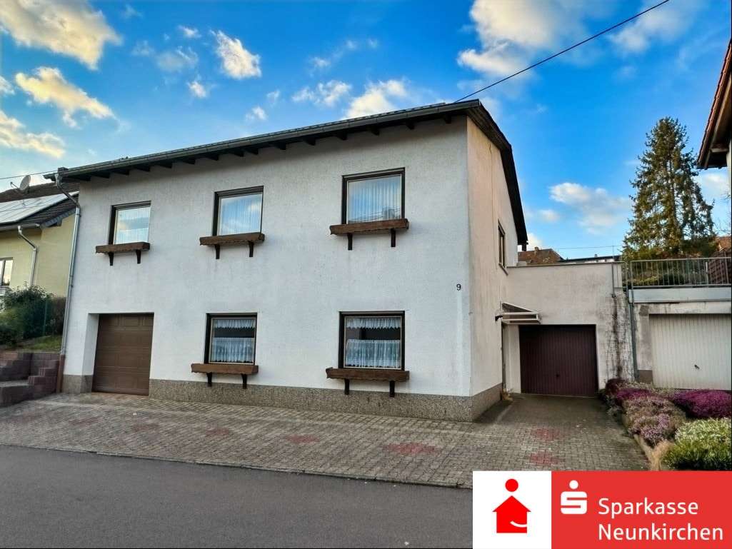 Front - Einfamilienhaus in 66589 Merchweiler mit 169m² kaufen