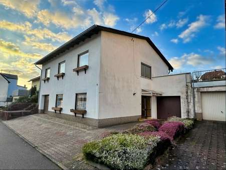 Seitenansicht - Einfamilienhaus in 66589 Merchweiler mit 169m² kaufen