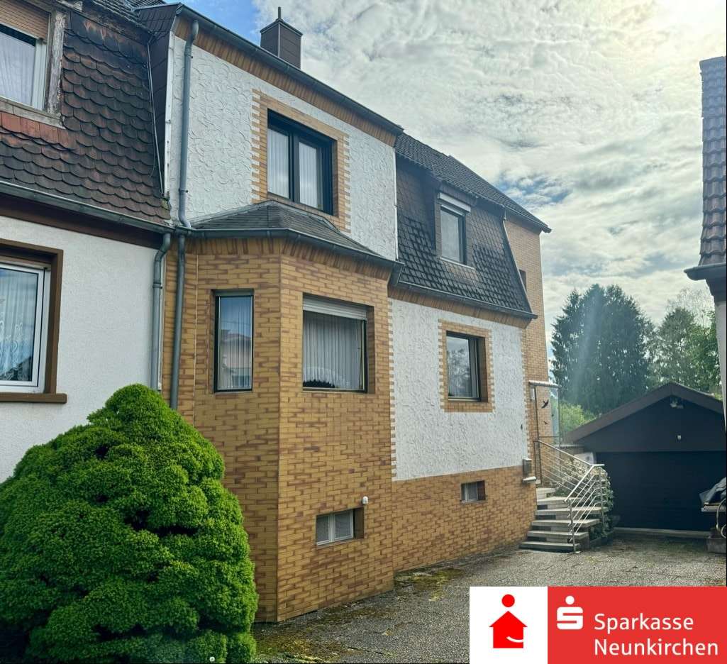 Front - Doppelhaushälfte in 66557 Illingen mit 140m² kaufen