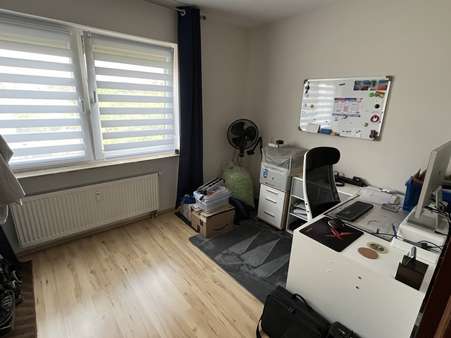 Arbeitszimmer Arbeitszimmer - Etagenwohnung in 66773 Schwalbach mit 82m² kaufen