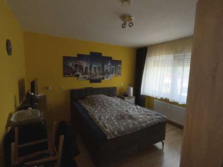 Schlafzimmer Schlafzimmer - Etagenwohnung in 66773 Schwalbach mit 82m² kaufen