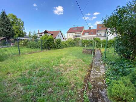 Garten  - Reihenendhaus in 66740 Saarlouis mit 140m² kaufen