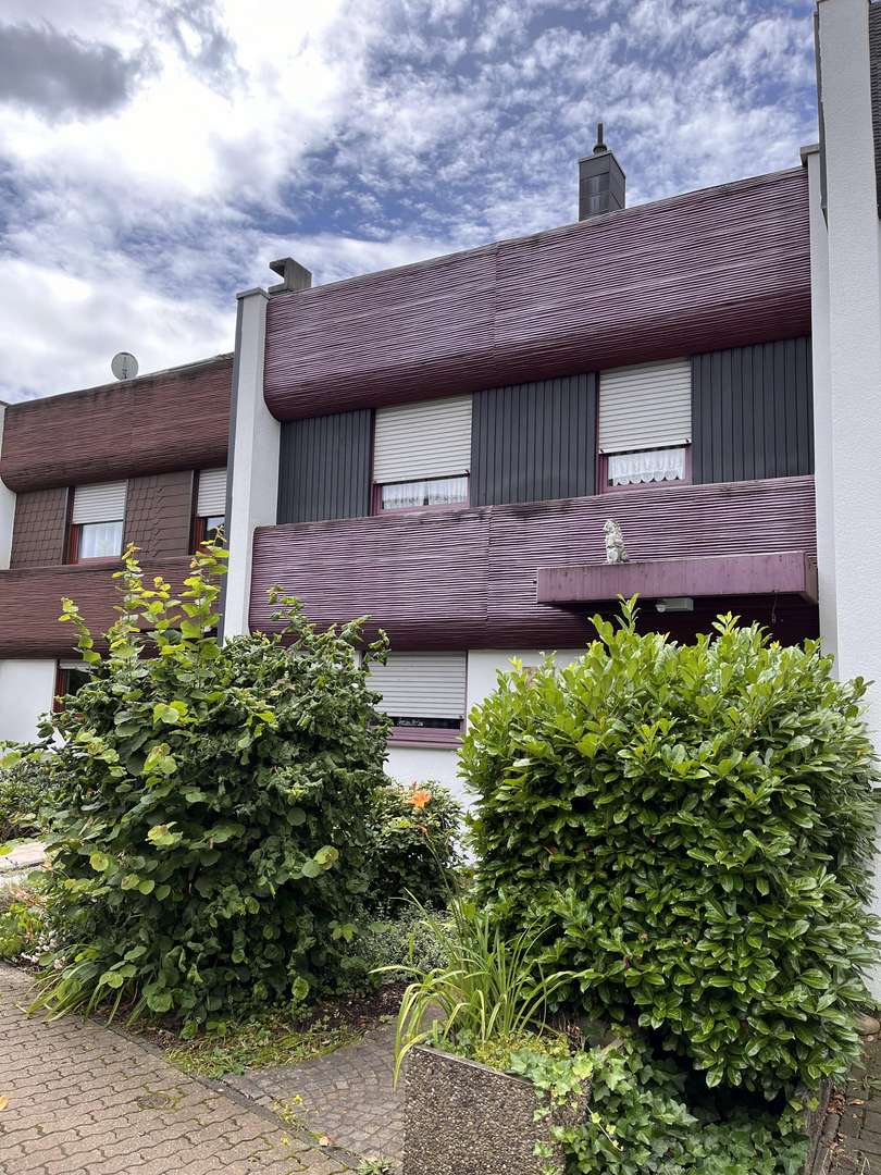 Vorderanischt - Reihenmittelhaus in 66740 Saarlouis mit 130m² kaufen