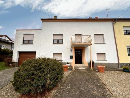 Frontansicht - Einfamilienhaus in 66822 Lebach mit 125m² kaufen