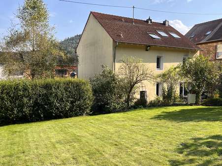 Rückansicht Rückansicht - Einfamilienhaus in 66701 Beckingen mit 150m² kaufen
