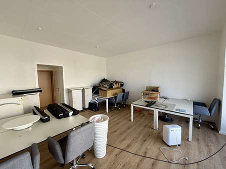 Büroraum - Mehrfamilienhaus in 66578 Schiffweiler mit 190m² kaufen