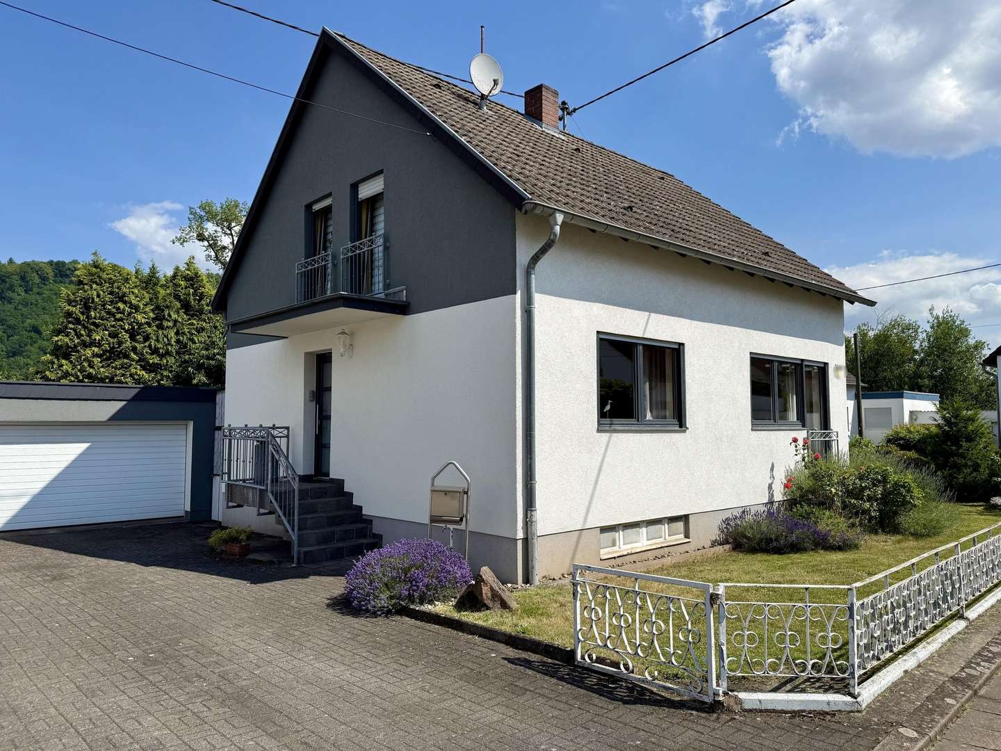Außenansicht Außenansicht - Einfamilienhaus in 66798 Wallerfangen mit 151m² kaufen