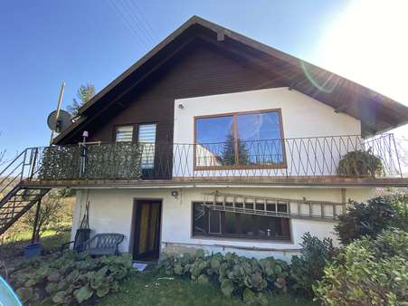 Seitenansicht - Einfamilienhaus in 66787 Wadgassen mit 140m² kaufen