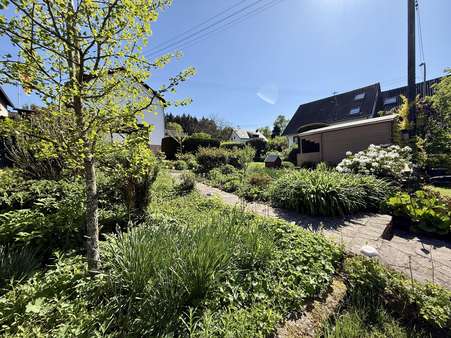 Garten - Zweifamilienhaus in 66809 Nalbach mit 255m² kaufen