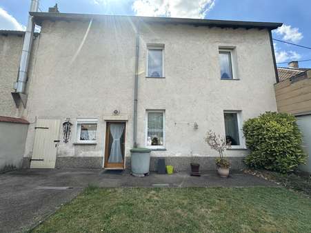 Rückansicht Rückansicht - Reihenmittelhaus in 66806 Ensdorf mit 105m² kaufen