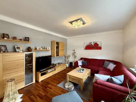 Wohnzimmer - Doppelhaushälfte in 66787 Wadgassen mit 210m² kaufen