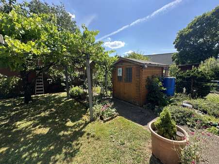 Garten Garten - Zweifamilienhaus in 66763 Dillingen mit 189m² kaufen
