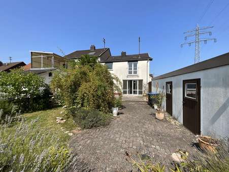 Rückansicht Rückansicht - Einfamilienhaus in 66773 Schwalbach mit 100m² kaufen