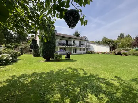 Exklusives Einfamilienhaus auf traumhaftem Grundstück in Innenstadtlage der Saarlouiser Gartenreihen