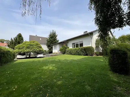 Exklusives Einfamilienhaus auf traumhaftem Grundstück in Innenstadtlage der Saarlouiser Gartenreihen