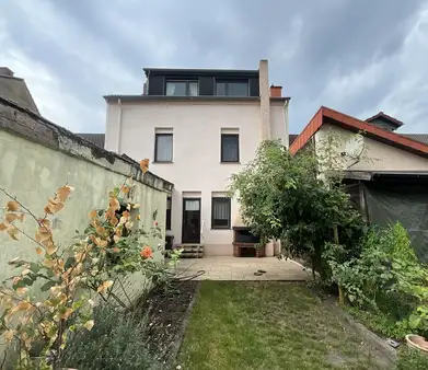 Reihenmittelhaus mit kleinem Grundstück in zentraler Lage von Dillingen